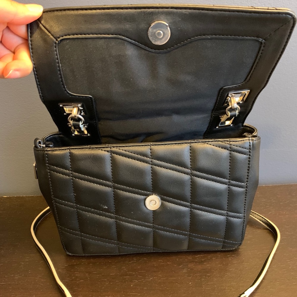 Crossboday Bag - Picture 4 of 8